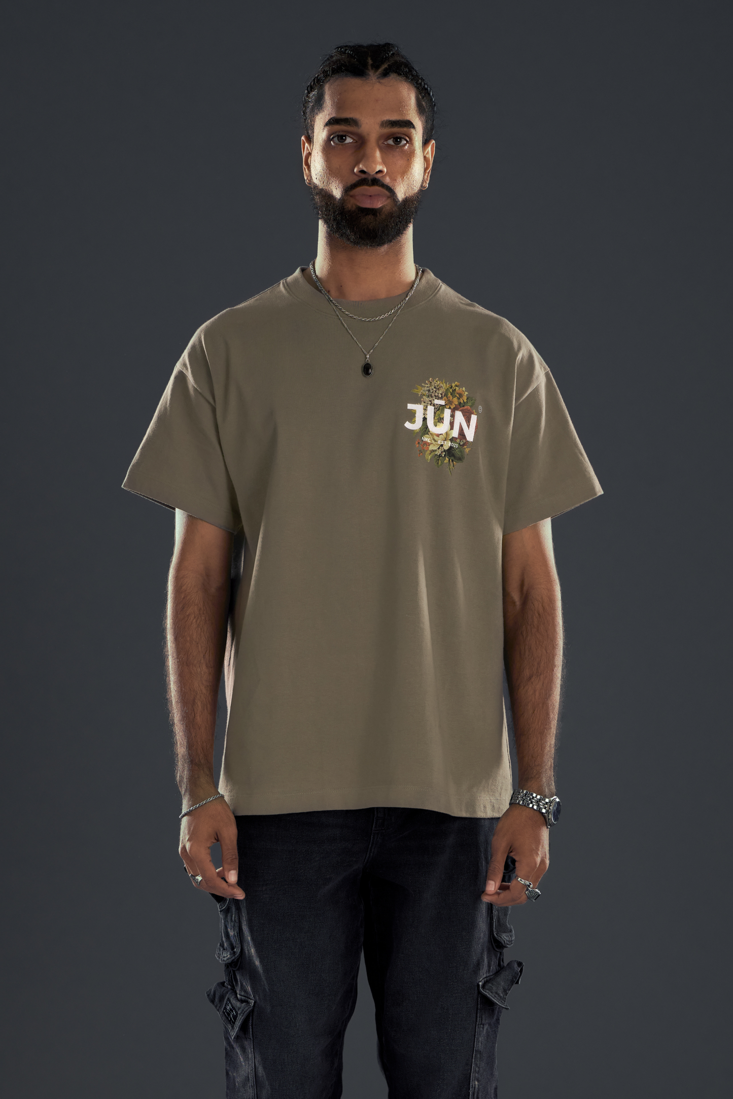 JŪN LOVE TEE.