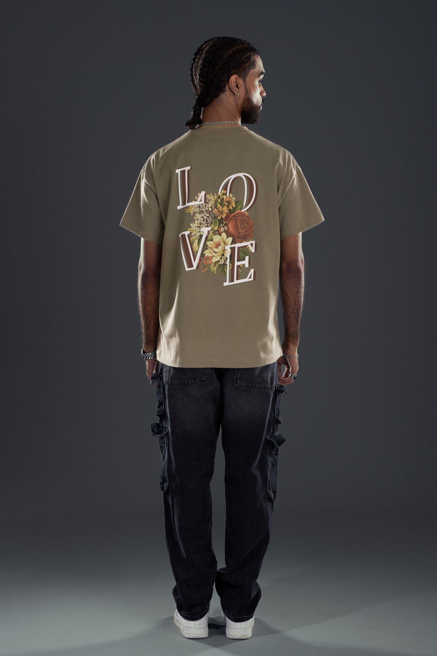 JŪN LOVE TEE.