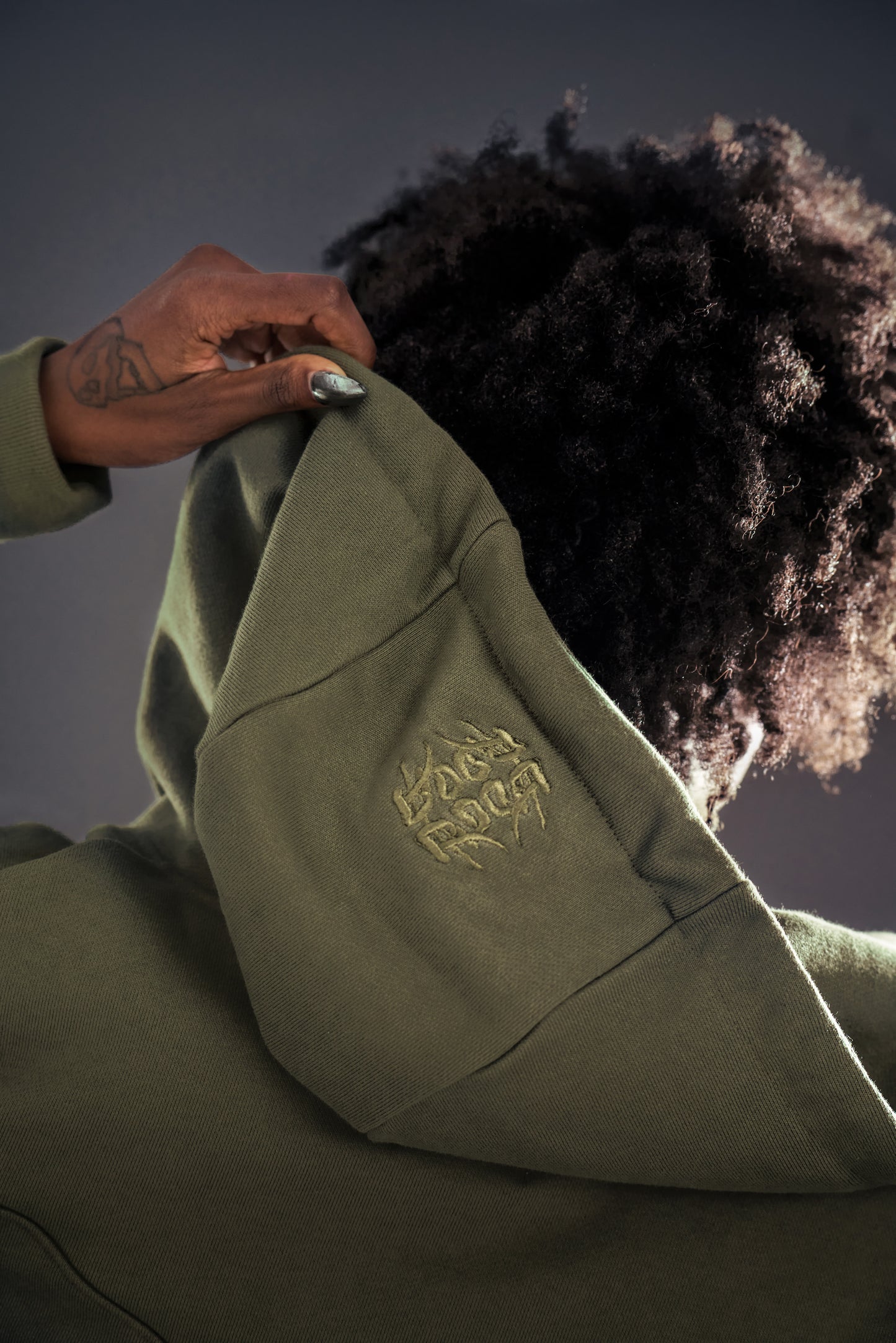 DAWN. ZIP UP