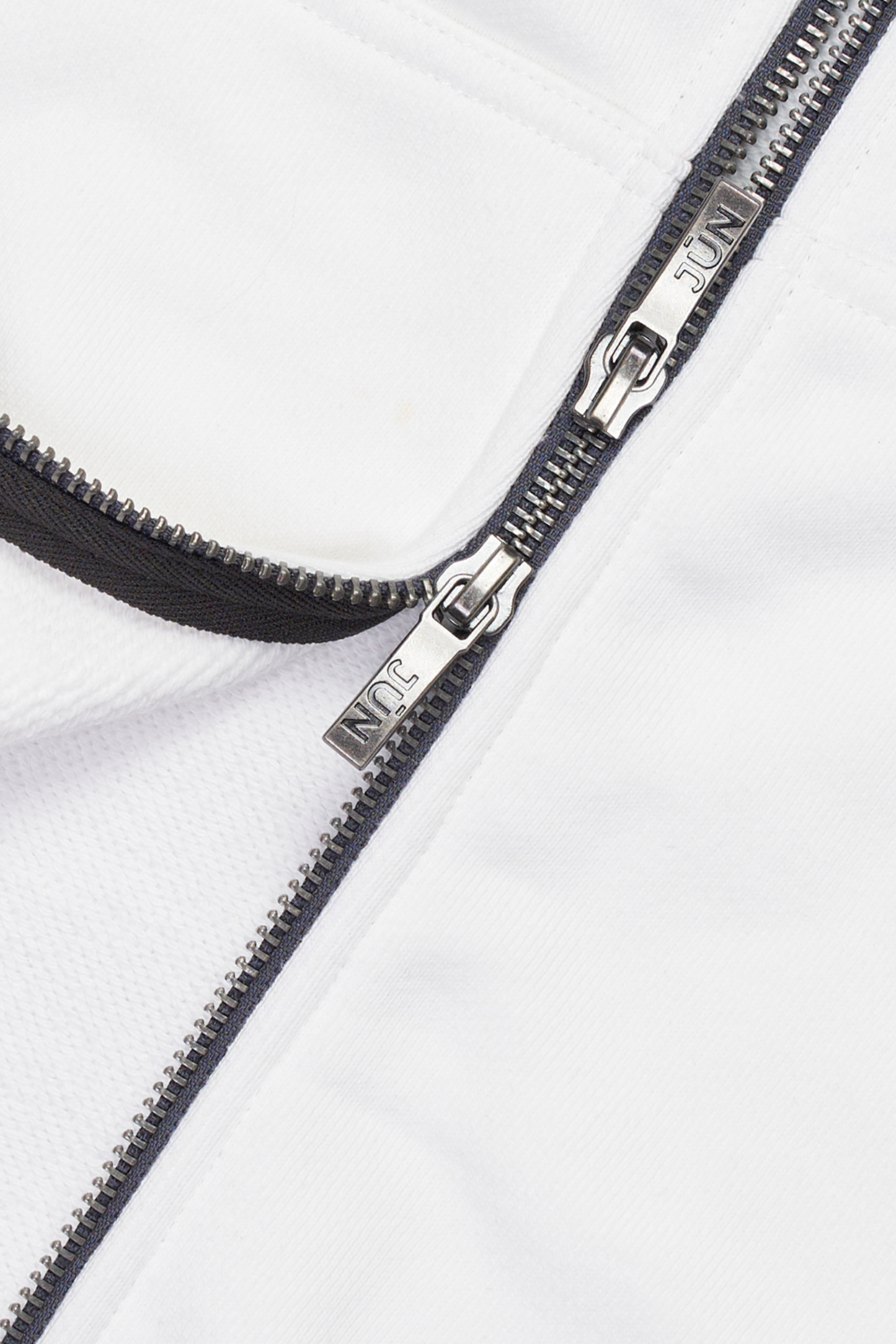 DAWN. ZIP UP