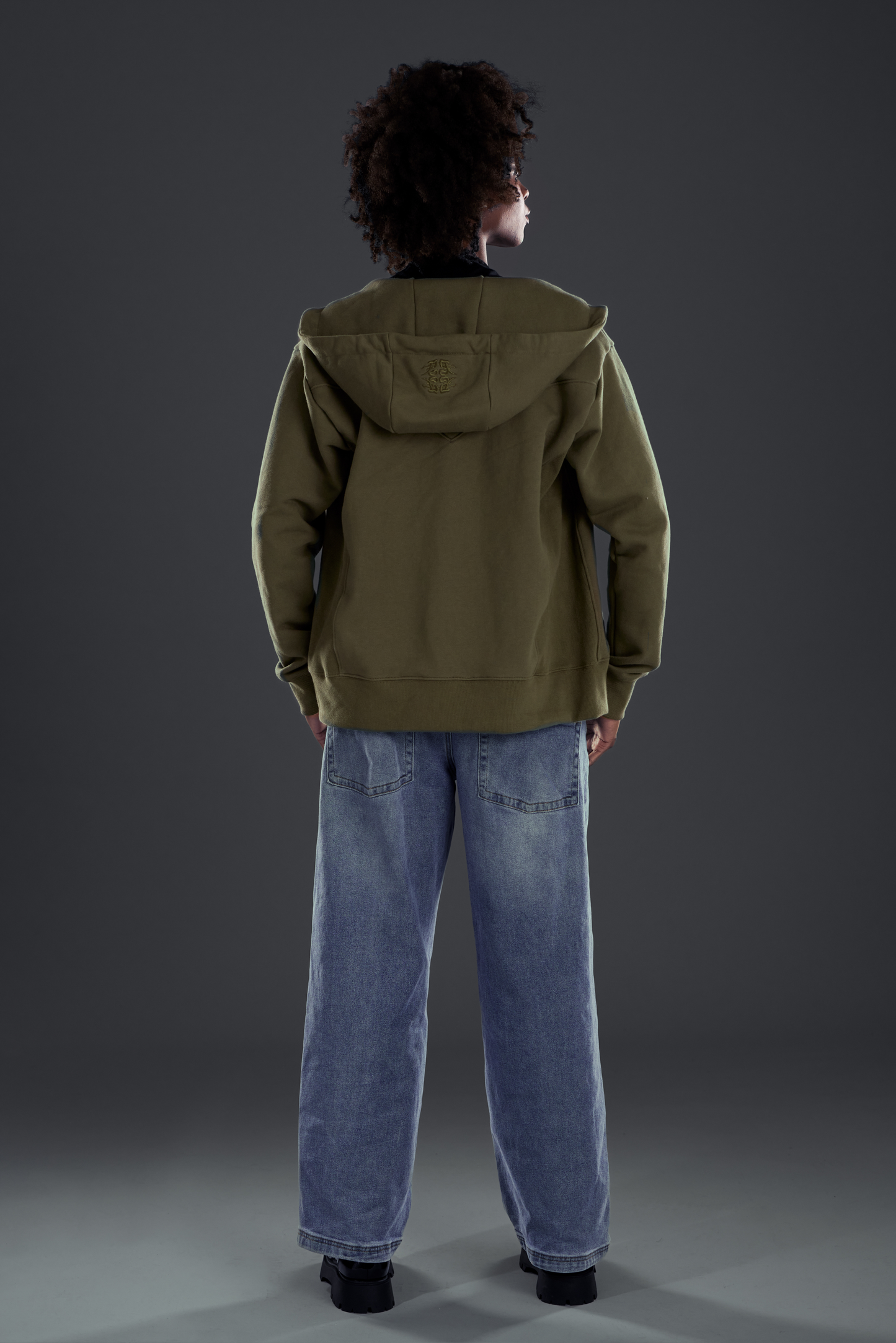 DAWN. ZIP UP