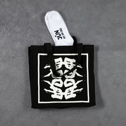 CANVAS. TOTE