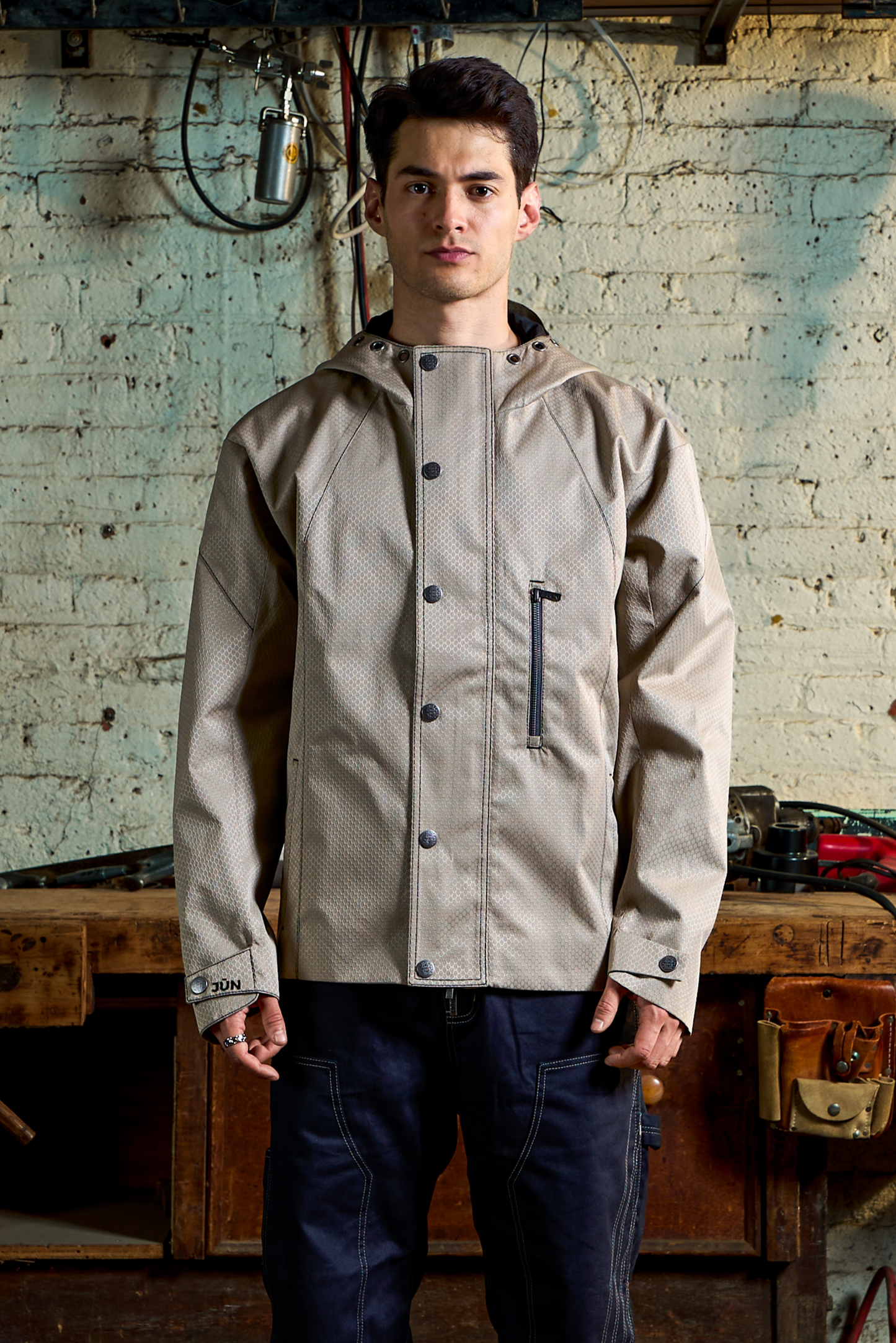 NOVA. JKT