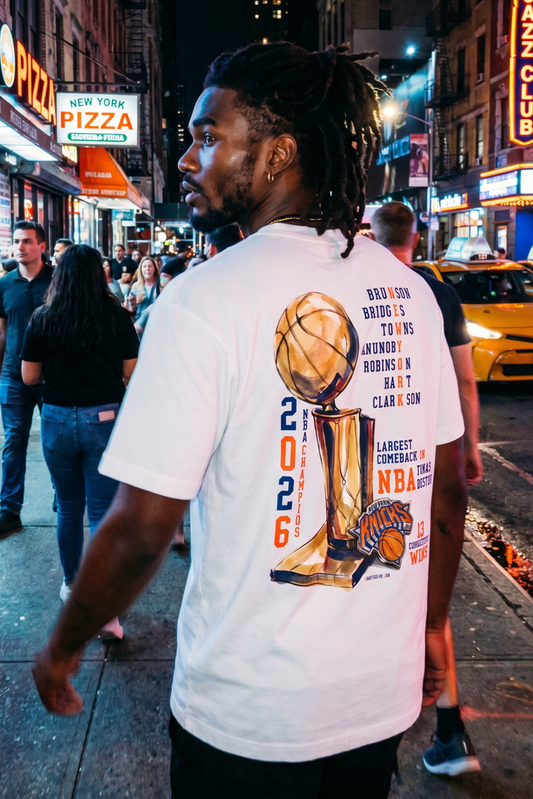 KNICKS NBA TROPHY. TEE