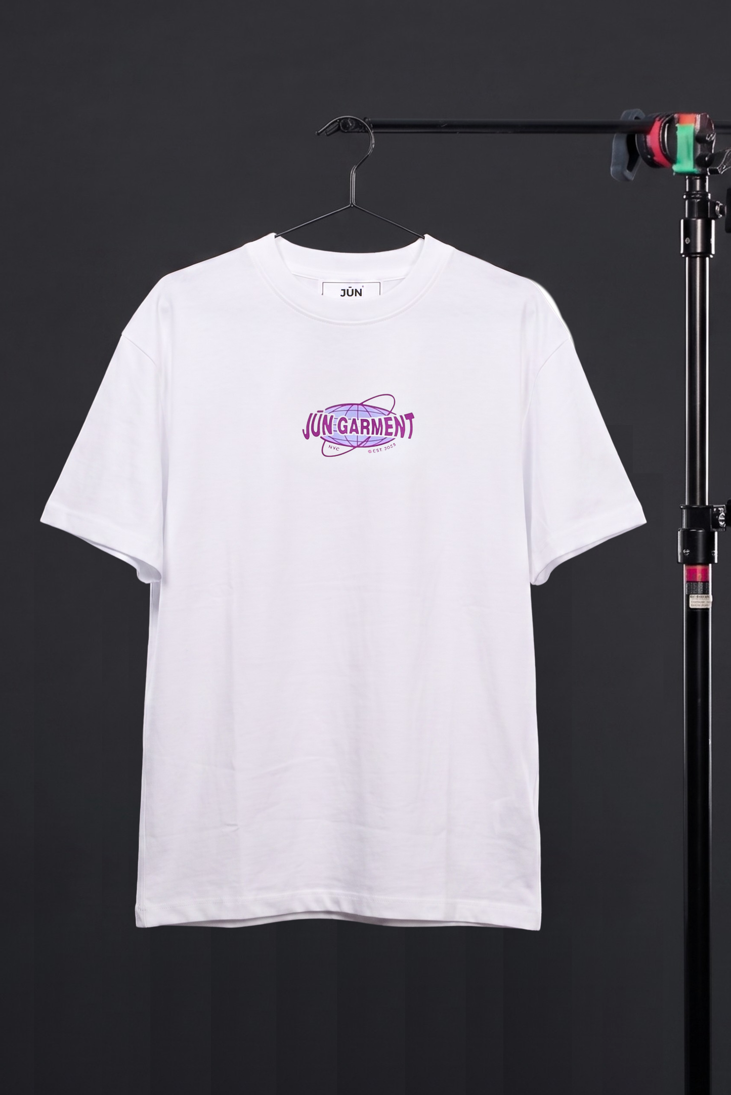 RETRO PLANET. TEE