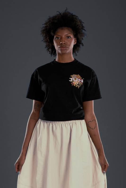 JŪN LOVE TEE.