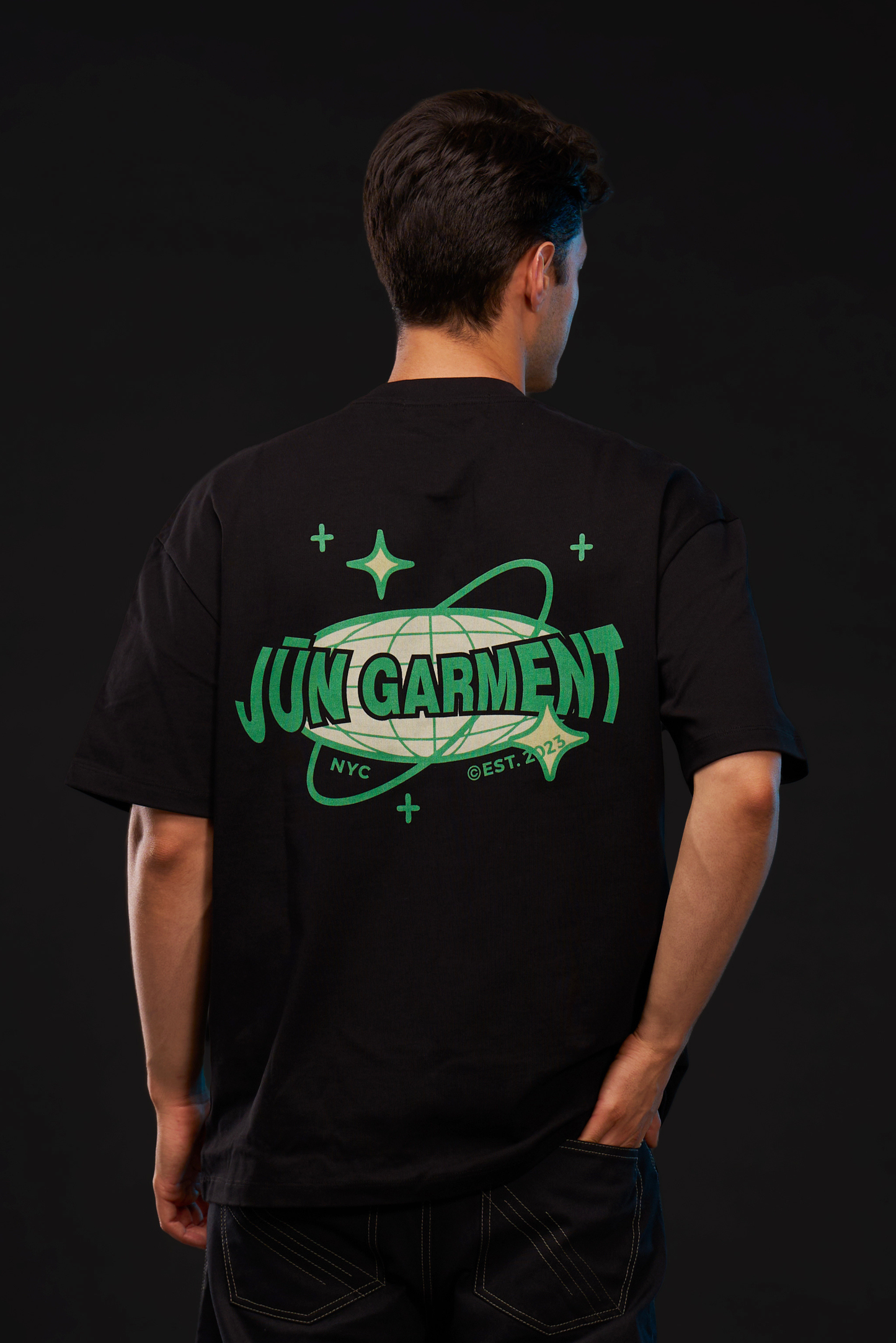 RETRO PLANET. TEE