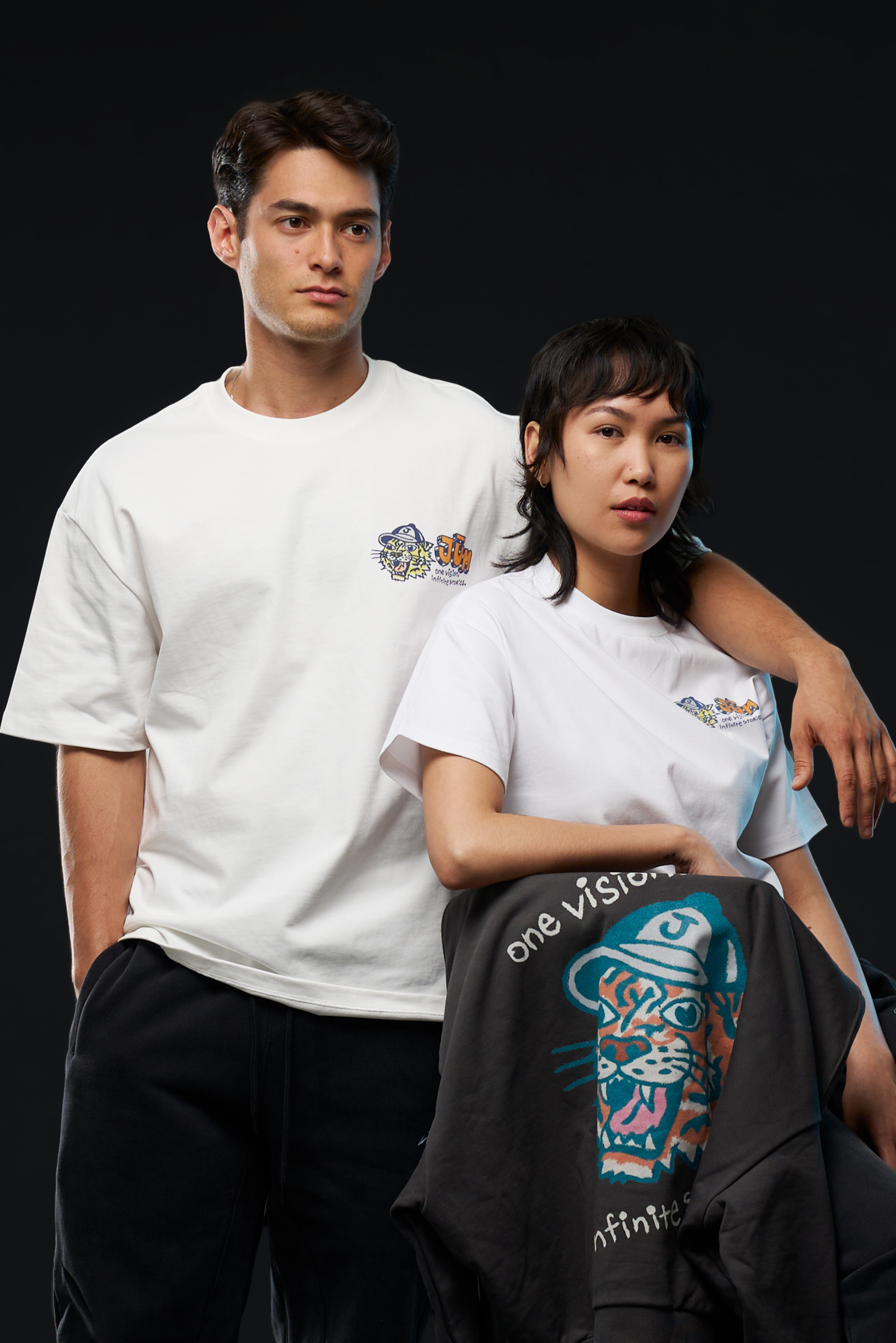 JŪN TIGER. TEE