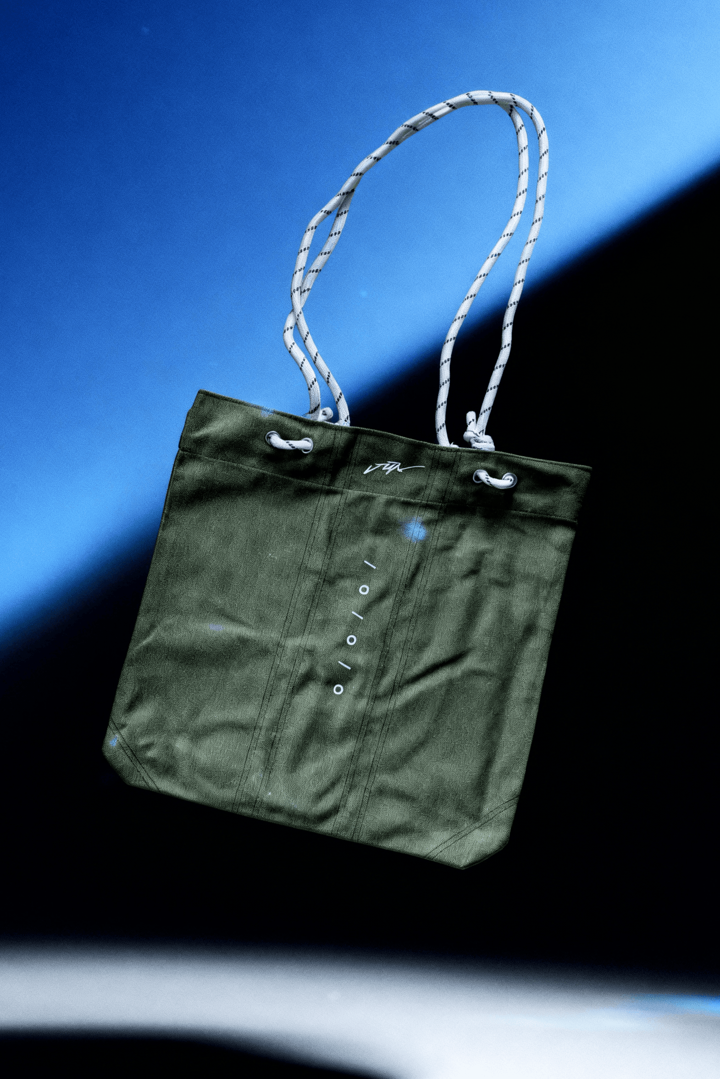 CODE. TOTE