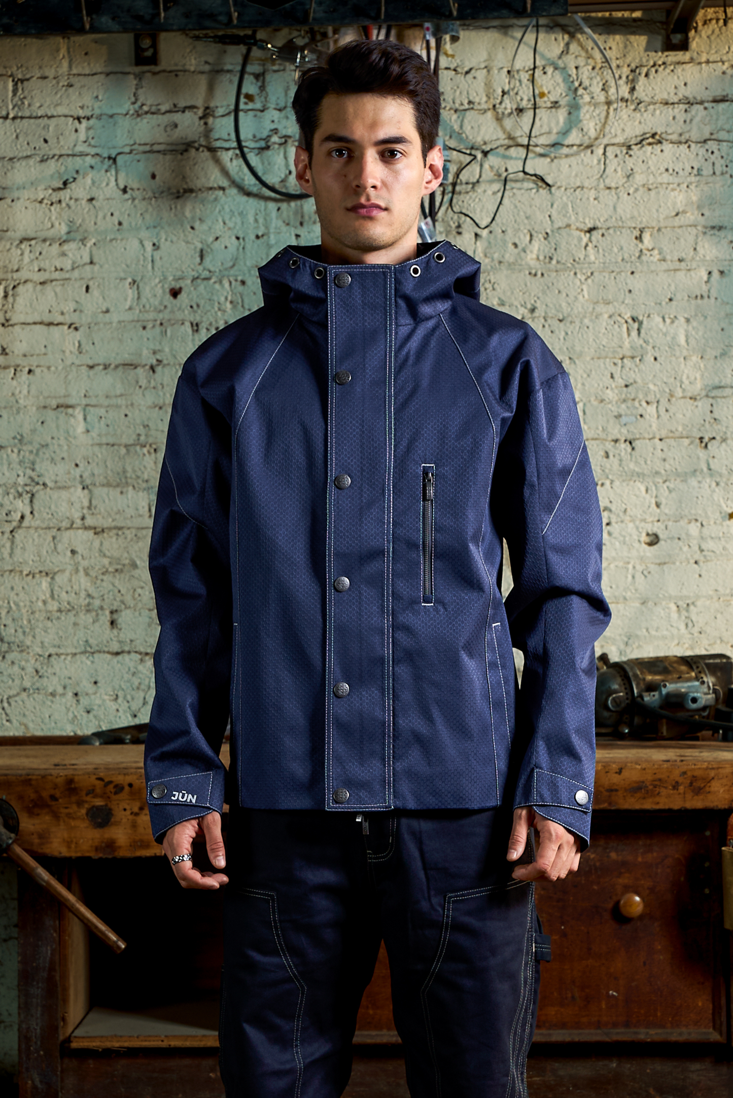 NOVA. JKT